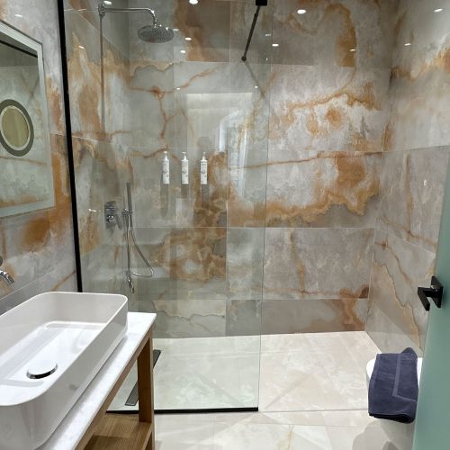 Superior Suites